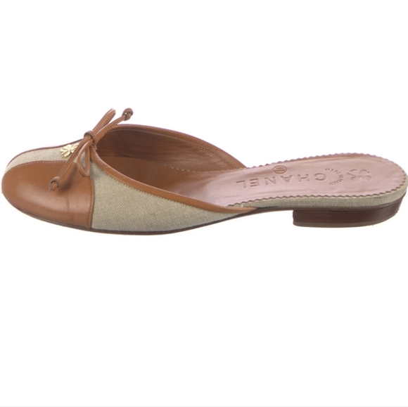 Chanel Canvas/Leather Color Block Slip On Mules Brown/Cream Size 8.5 Authentic - Picture 1 of 16